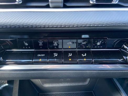 New 2026 Chevrolet Equinox LT w/ Safety and Technology Package AWD/4WD image 13