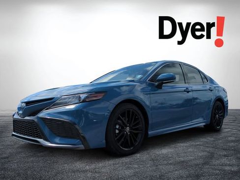 Used 2024 Toyota Camry XSE w/ Navigation Package image 7