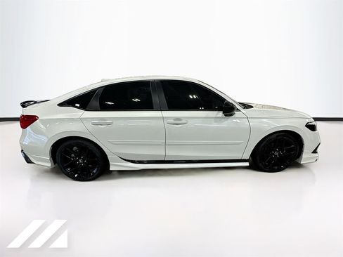 Used 2023 Honda Civic Sport image 4