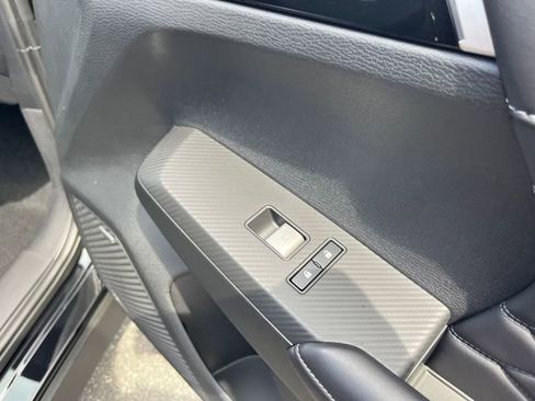 New 2025 Mitsubishi Outlander SEL image 33