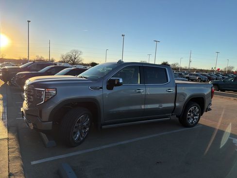 Used 2025 GMC Sierra 1500 Denali w/ Denali Reserve Package image 5