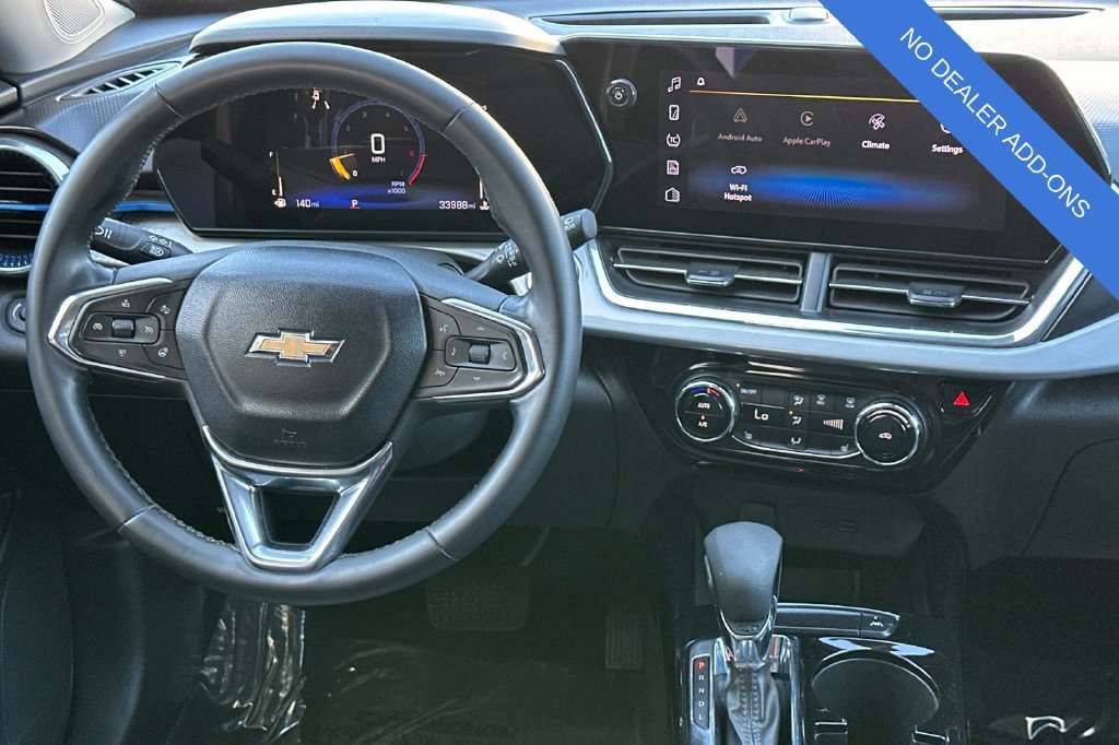 Used 2024 Chevrolet Trax LT w/ Driver Confidence Package FWD image 15
