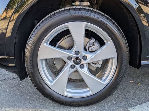 New 2025 Audi Q5 Premium Plus image 13