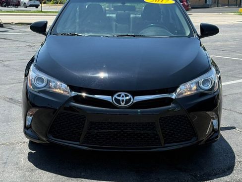 Used 2017 Toyota Camry SE FWD image 5