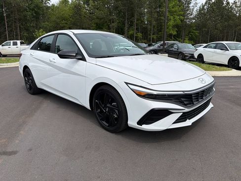 New 2026 Hyundai Elantra Sport FWD image 4