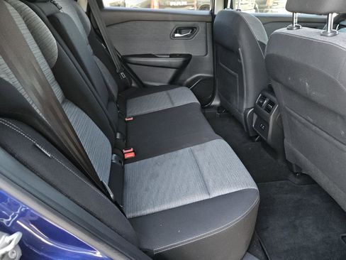 Used 2021 Nissan Rogue SV image 31