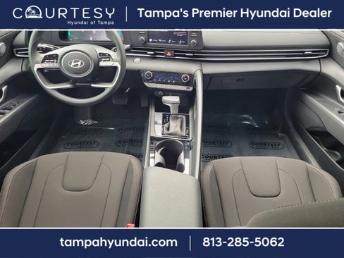 Certified 2025 Hyundai Elantra Blue image 8