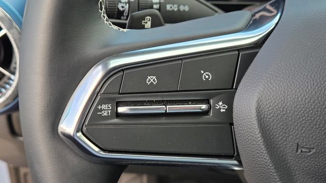 Used 2026 Chevrolet Equinox EV LT FWD image 18