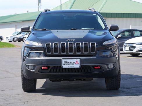 Used 2016 Jeep Cherokee Trailhawk AWD/4WD image 8