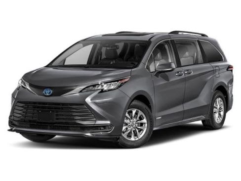 Used 2024 Toyota Sienna LE image 1