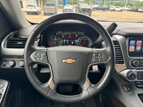 Used 2019 Chevrolet Suburban LT AWD/4WD image 27