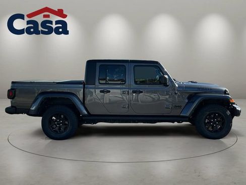 Used 2022 Jeep Gladiator Sport AWD/4WD image 7