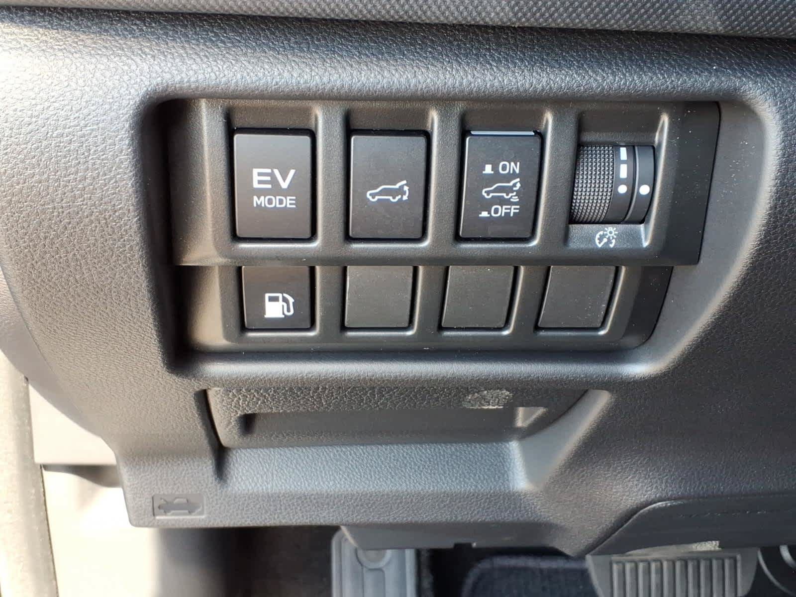 New 2026 Subaru Forester Touring AWD/4WD image 33