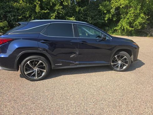 Used 2017 Lexus RX 450h AWD w/ Luxury Package image 19