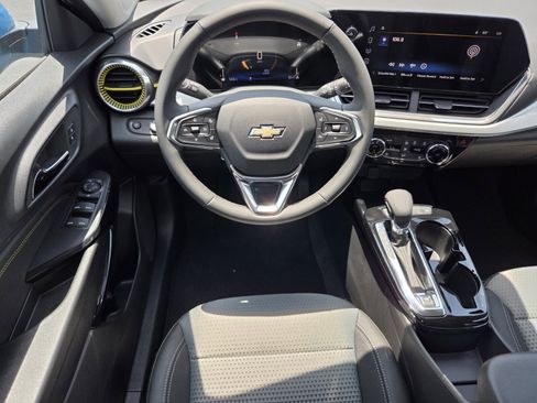 New 2026 Chevrolet Trax LT FWD image 9