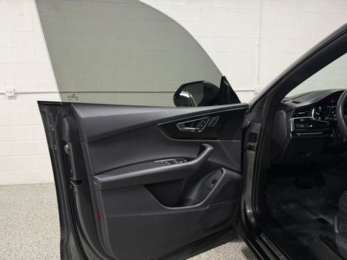 Used 2021 Audi Q8 Prestige AWD/4WD image 10