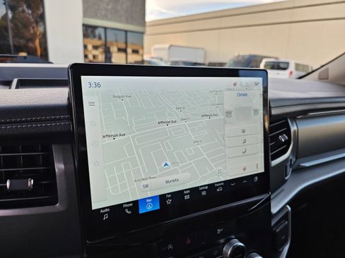 Used 2024 Ford Expedition Max XLT image 33