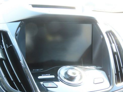 Used 2015 Ford Escape Titanium image 26