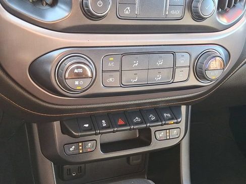 Certified 2021 GMC Canyon AT4 AWD/4WD image 16