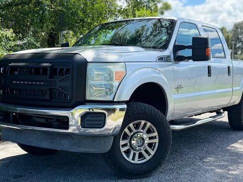 Used 2012 Ford F250 XLT AWD/4WD image 3