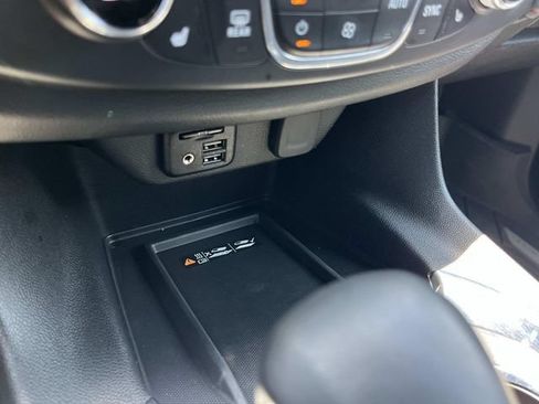 Used 2023 Chevrolet Traverse RS w/ LPO, Floor Liner Package FWD image 35