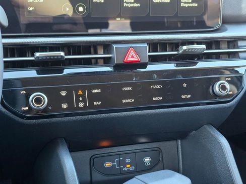 New 2026 Kia Sportage LX image 28