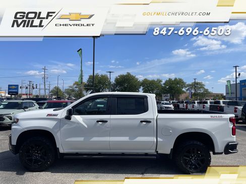Used 2021 Chevrolet Silverado 1500 LT Trail Boss w/ Bed Protection Package AWD/4WD image 10