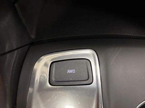 Used 2018 Chevrolet Equinox LT w/ Sun & Infotainment Package AWD/4WD image 25