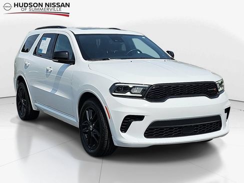 Used 2024 Dodge Durango GT RWD image 1