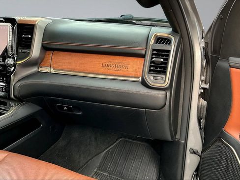 Used 2022 RAM 1500 Limited w/ Body Color Bumper Group AWD/4WD image 23