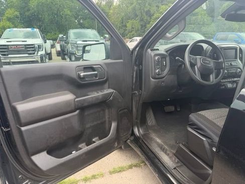 Used 2024 GMC Sierra 1500 Pro w/ Graphite Edition AWD/4WD image 7