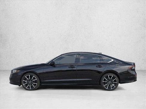 Used 2026 Honda Accord Touring image 4