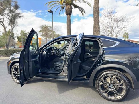 Used 2020 BMW X6 xDrive40i w/ Premium Package image 51