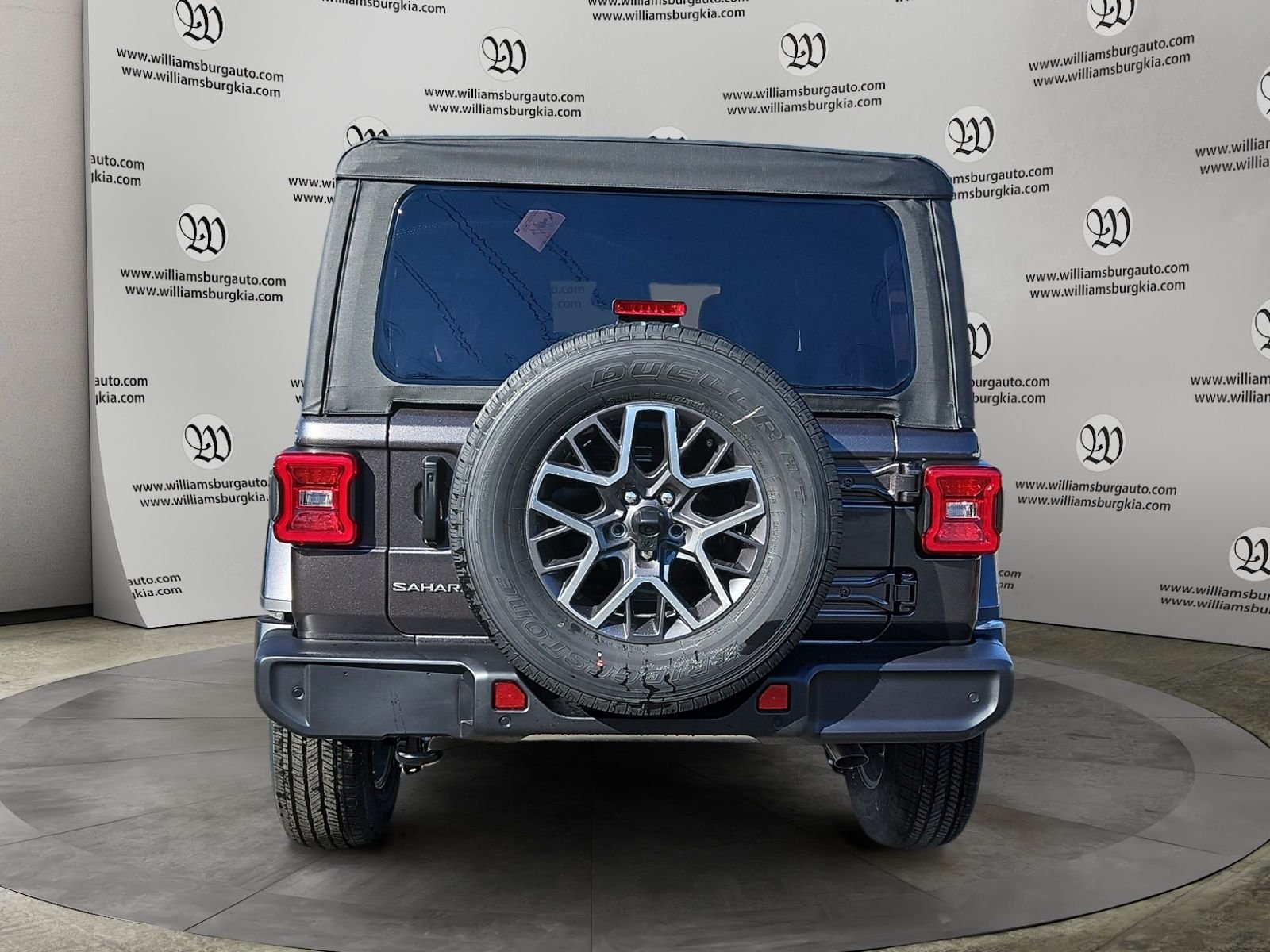 New 2026 Jeep Wrangler Unlimited Sahara AWD/4WD image 4