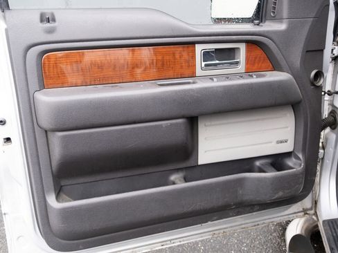 Used 2010 Ford F150 Lariat image 8