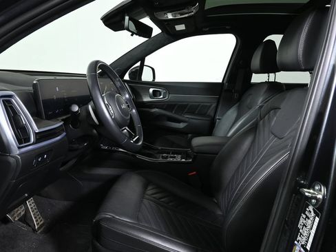 Used 2024 Kia Sorento SX Prestige AWD/4WD image 3