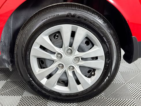 Used 2025 Kia Soul LX image 34