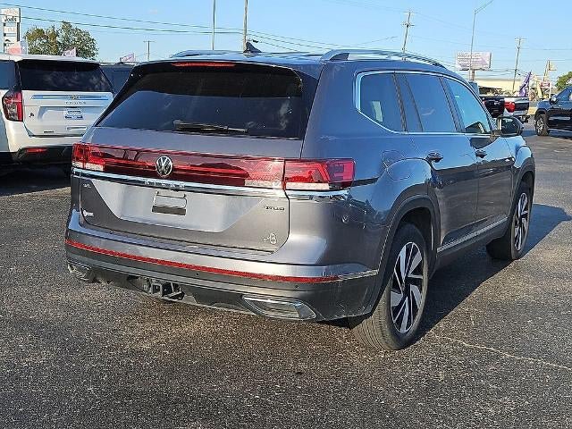 Used 2024 Volkswagen Atlas SEL AWD/4WD image 7