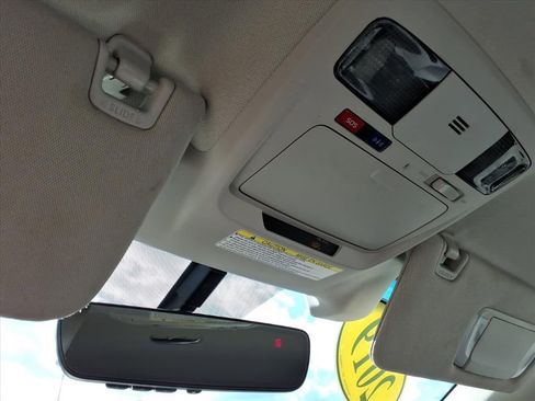 Used 2019 Subaru Legacy 2.5i Premium image 25