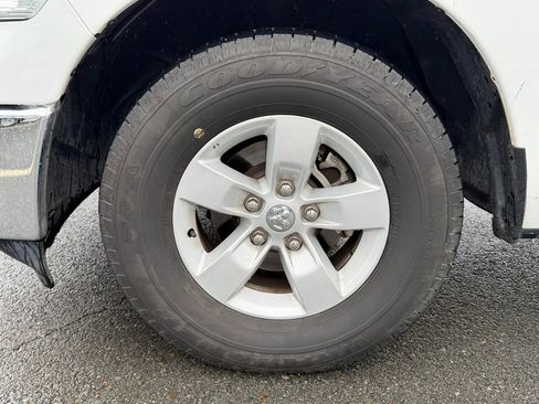 Used 2024 RAM 1500 Classic SLT image 10