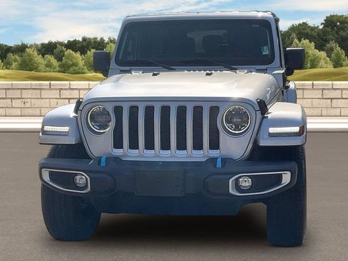 Used 2023 Jeep Wrangler Unlimited Sahara AWD/4WD image 3