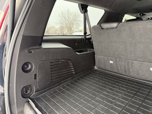 Used 2015 Cadillac Escalade ESV Platinum image 28