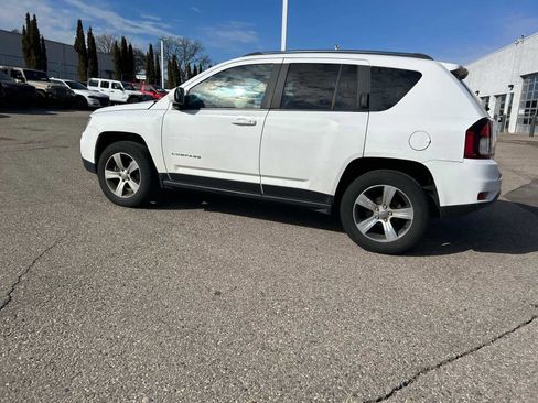Certified 2017 Jeep Compass High Altitude image 30