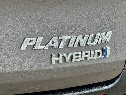 Used 2023 Toyota Sienna Platinum image 50
