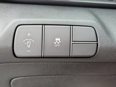 New 2026 Hyundai Elantra SEL Sport FWD image 19