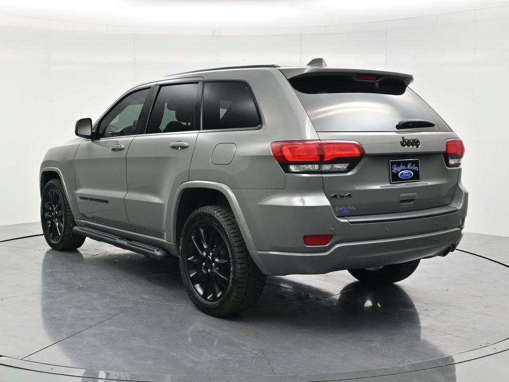Used 2022 Jeep Grand Cherokee Laredo X AWD/4WD image 7