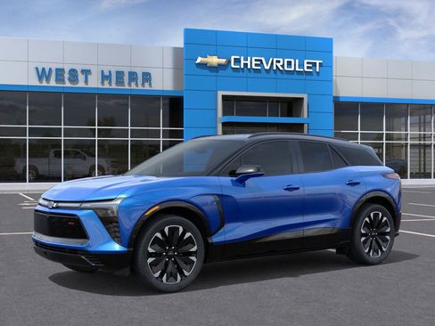 New 2025 Chevrolet Blazer EV RS image 2