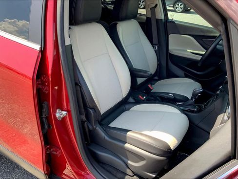 Used 2019 Buick Encore Preferred image 9