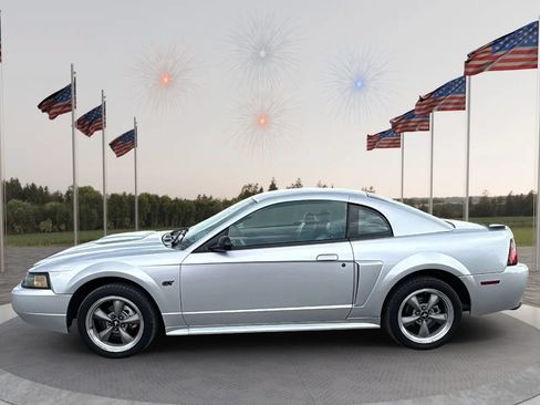 Used 2002 Ford Mustang GT RWD image 7