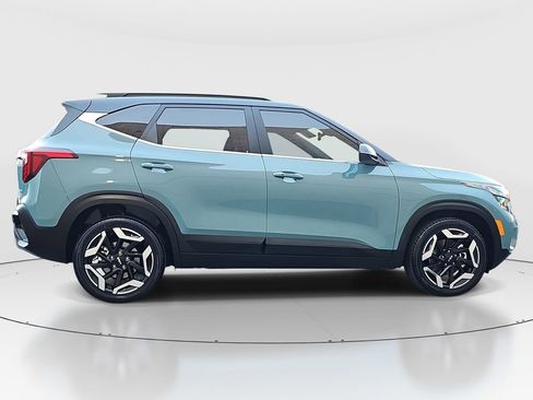 Used 2024 Kia Seltos SX AWD/4WD image 4